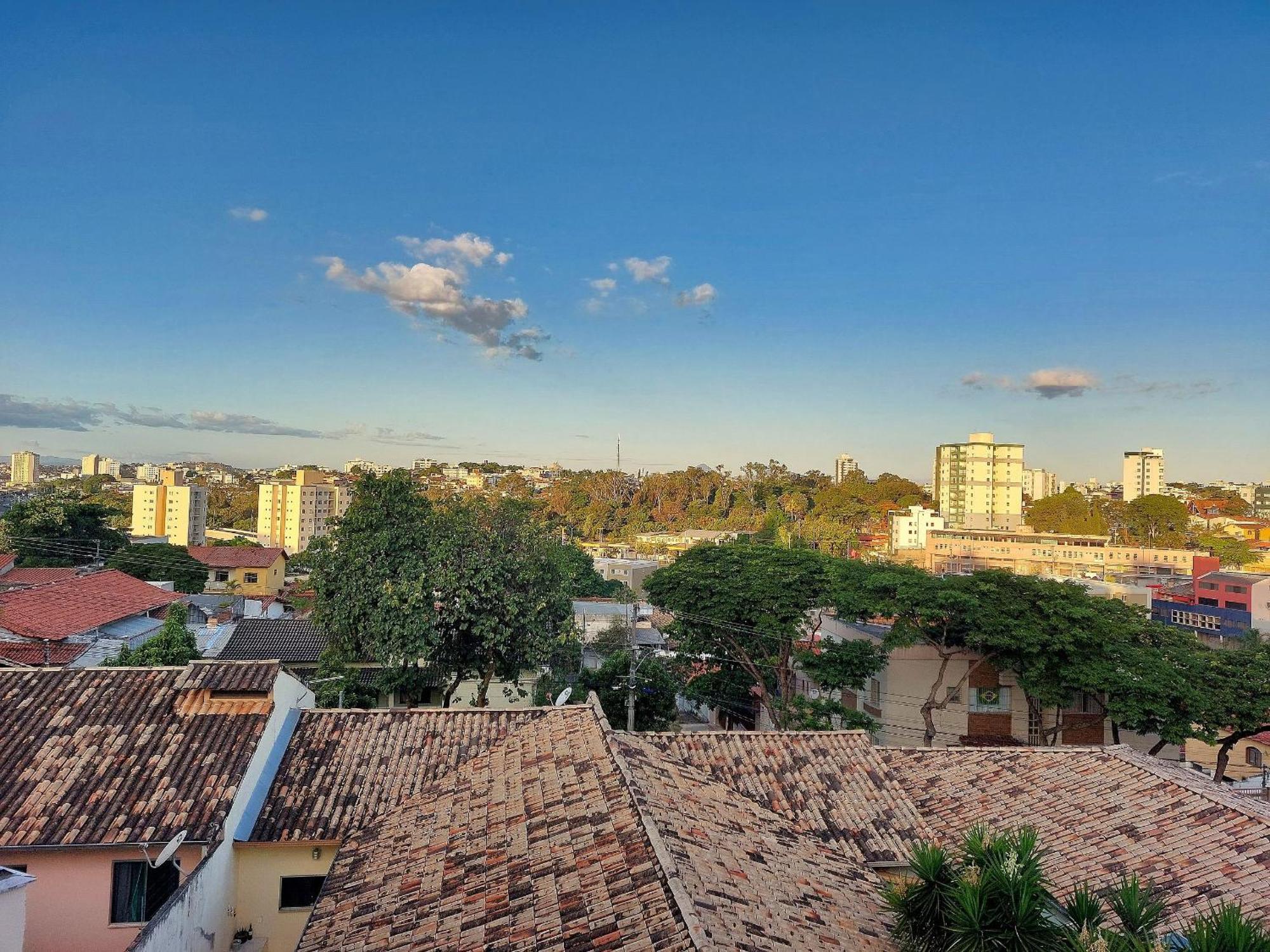 Casa Confortavel E Segura Na Regiao Da Pampulha Белу-Оризонті Екстер'єр фото